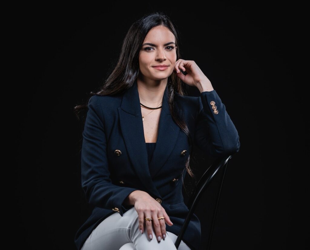 Dra. Camila Gava, atendimento premium e humanizado